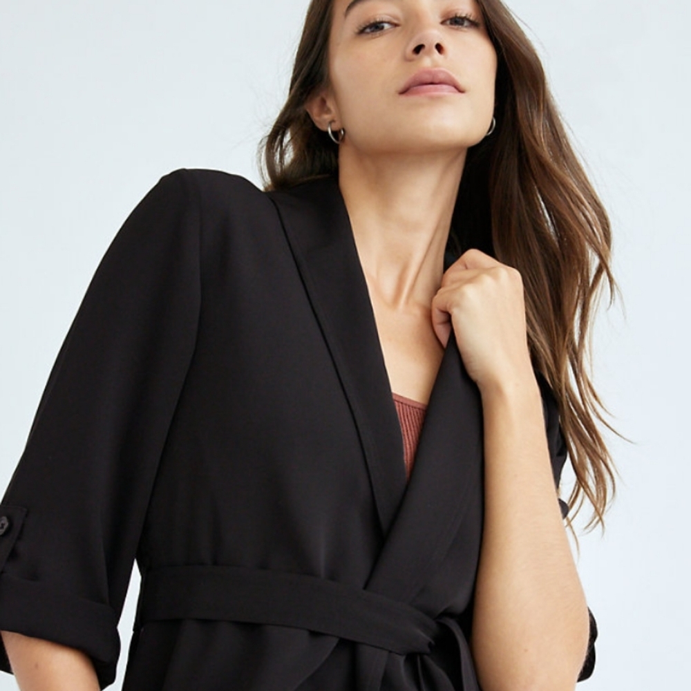 Babaton Mid Kahlo Robe